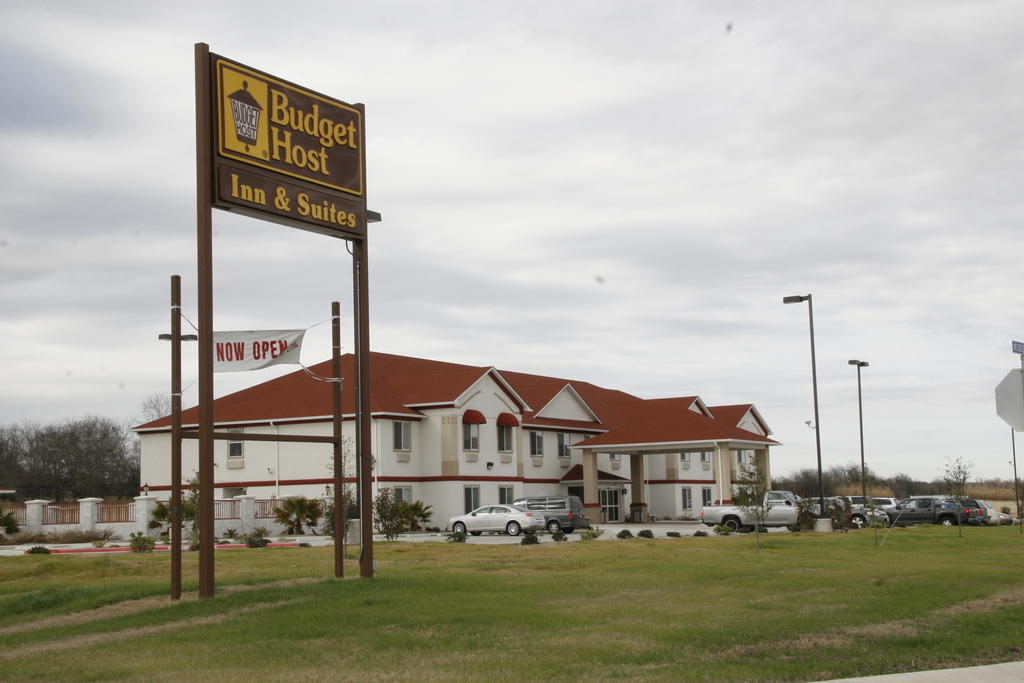 Budget Host Inn And Suites Cameron Esterno foto