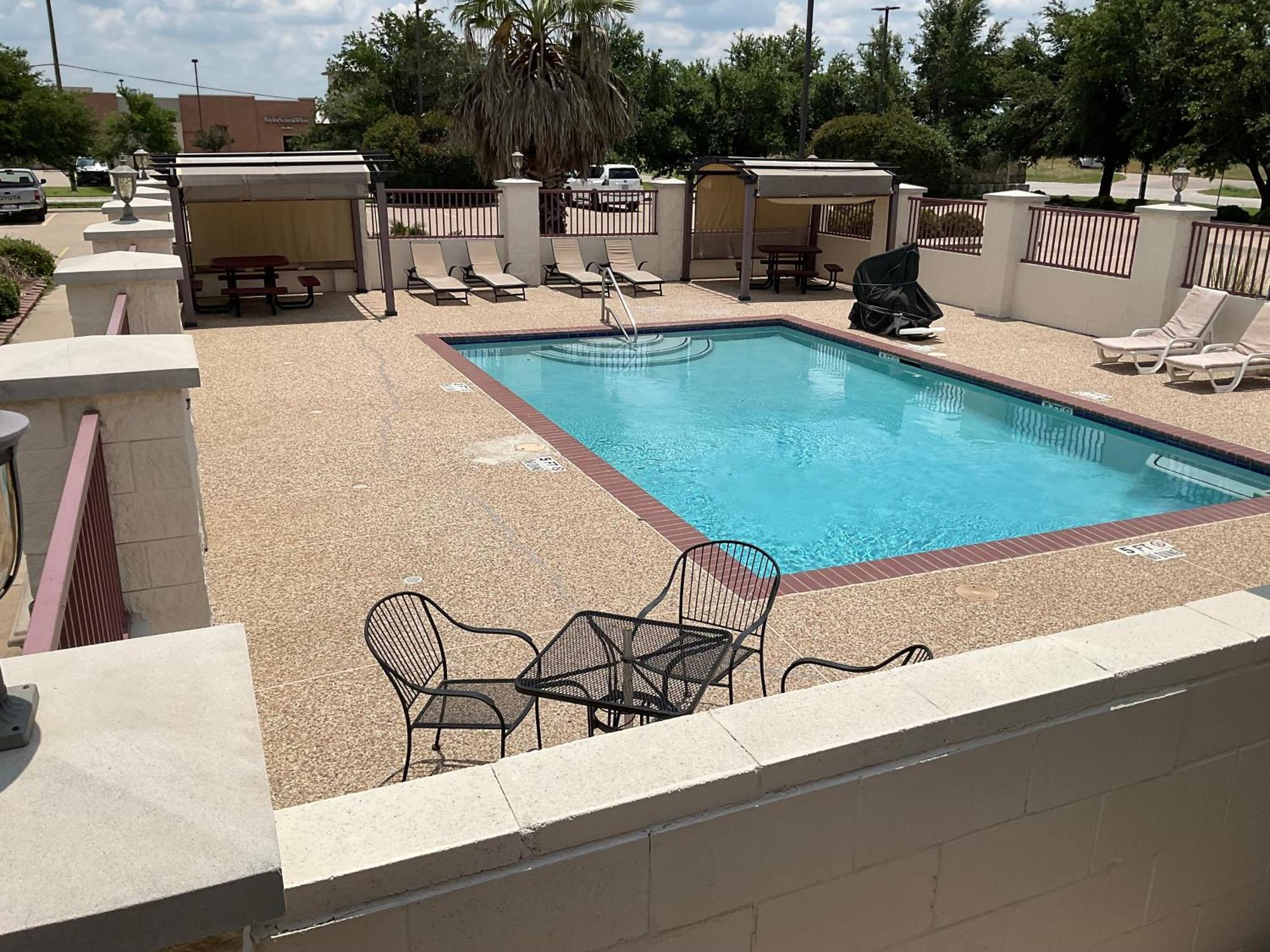 Budget Host Inn And Suites Cameron Esterno foto