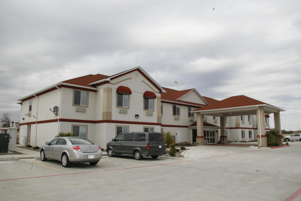 Budget Host Inn And Suites Cameron Esterno foto